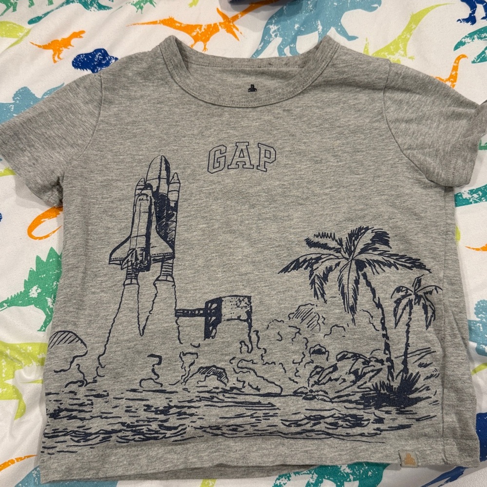 GAP Gray Kids Short Sleeve Tee with Rocket Print